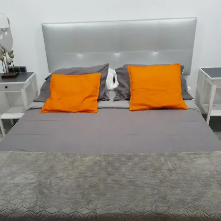 Gran Plaza De * Нерха