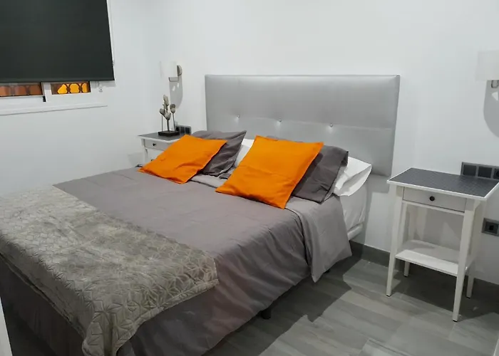 Gran Plaza De نيرخا